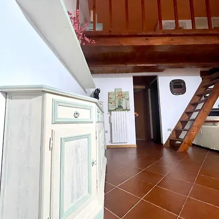 Amazing House 10 Minutes By Car From The