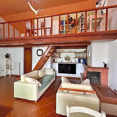 Amazing House 10 Minutes By Car From The Holiday home *