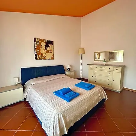 Amazing House 10 Minutes By Car From The