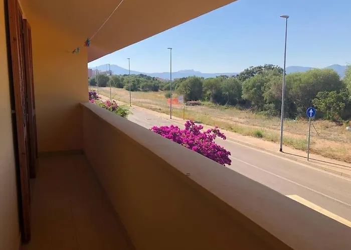 Amazing House 10 Min By Car From The Сasa de vacaciones